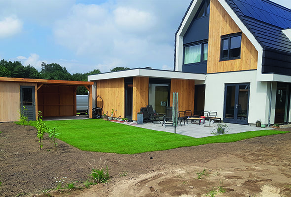 Van den Broek Tuinbouw_Tuin met veranda 1